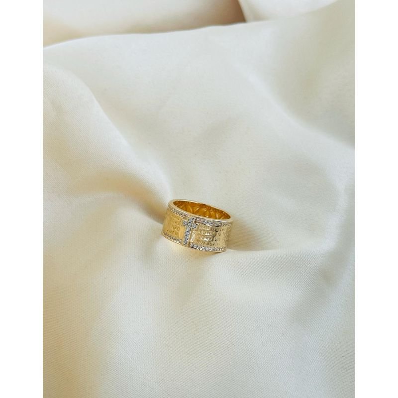 Anel com fio de zircônia cruz e oração banhado em ouro 18k