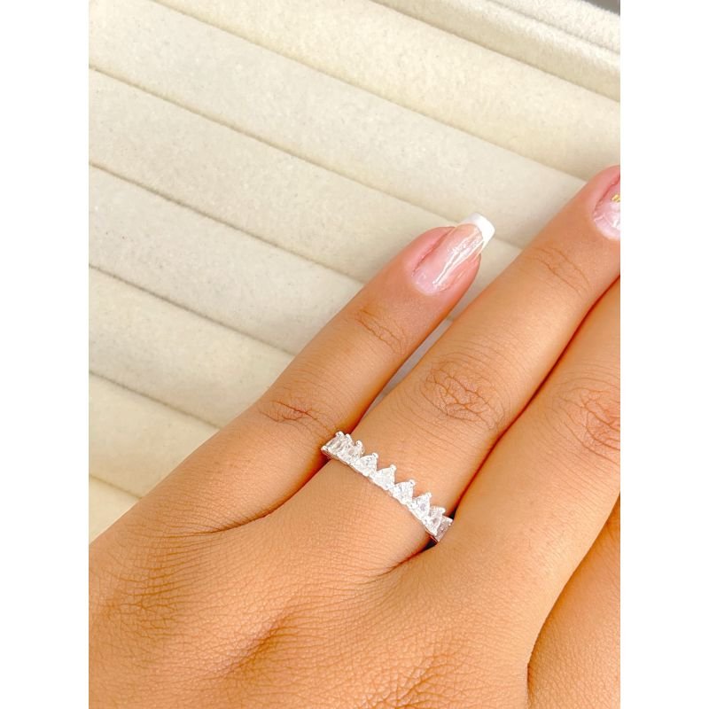 Anel meia aliança grossa cravejada em prata 925