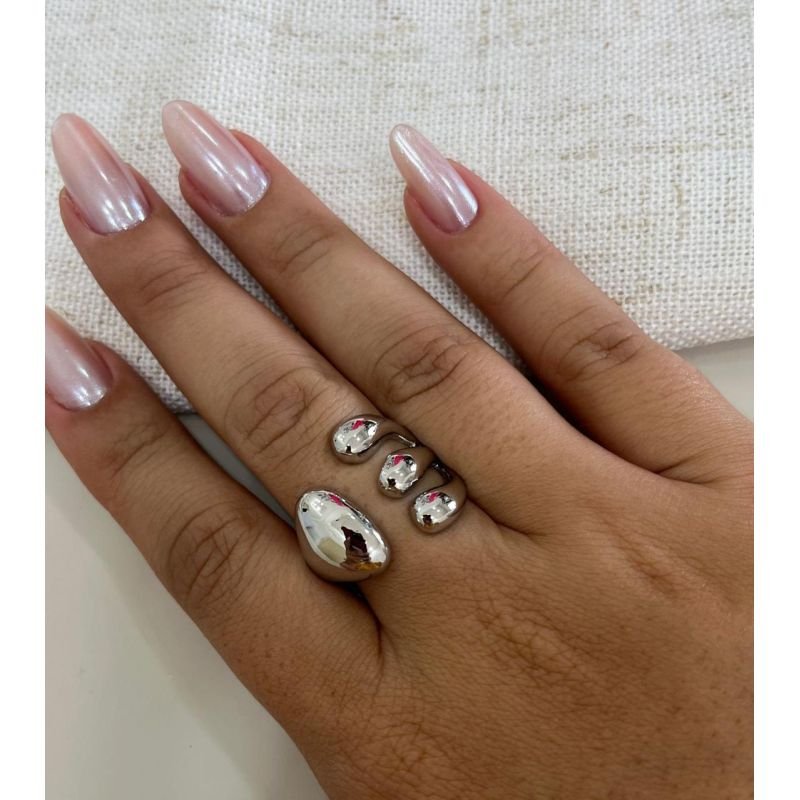 Anel regulável orgânico com três gotas fina e uma larga banhado em prata