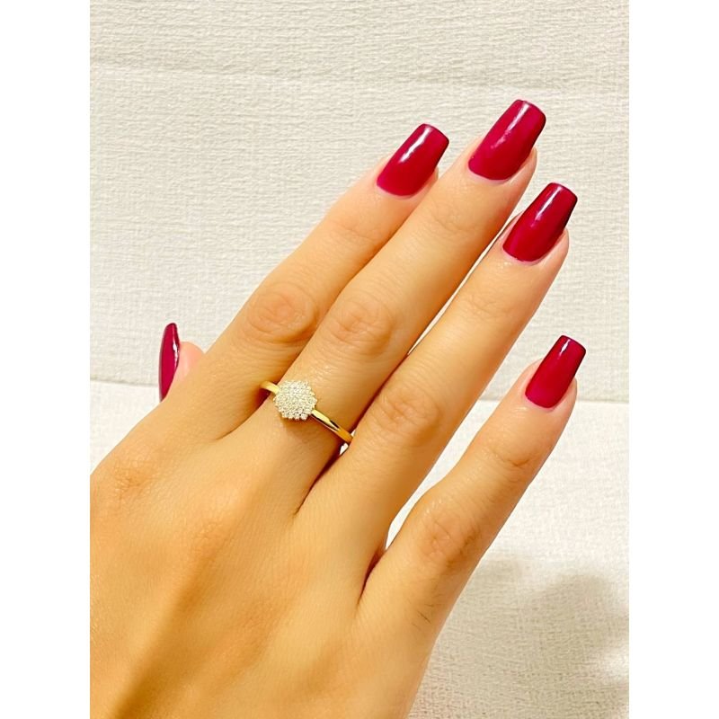 Anel topo design hexagonal cravejado de micro zircônias banhado em ouro 18k