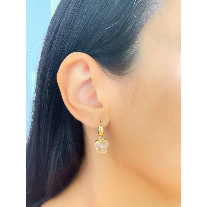 Argolinha com borboleta cristal banhado em ouro 18k
