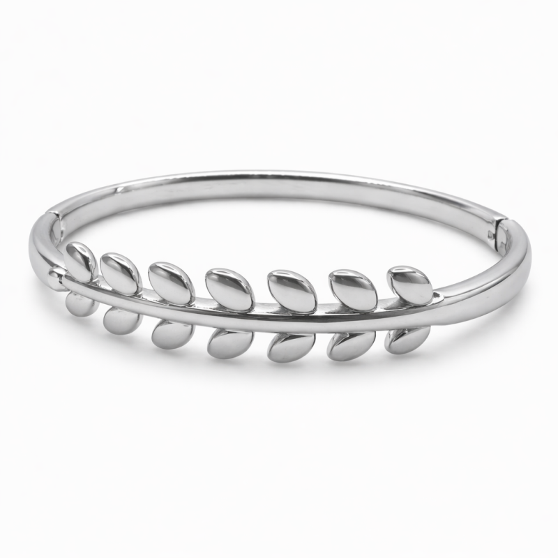 Bracelete com detalhes em folha banhado no prata