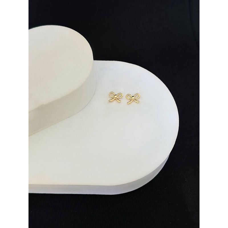 Brinco laço fininho banhado em ouro 18k
