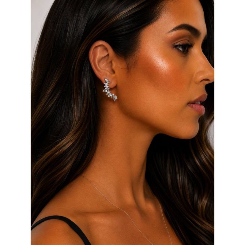 Brinco Ear Cuff Folhas com Zircônias Navete Cristal Banhado em Prata
