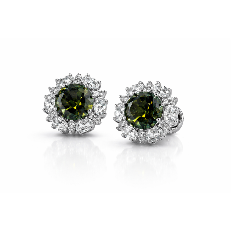 Brinco flor na cor Peridot em prata 925