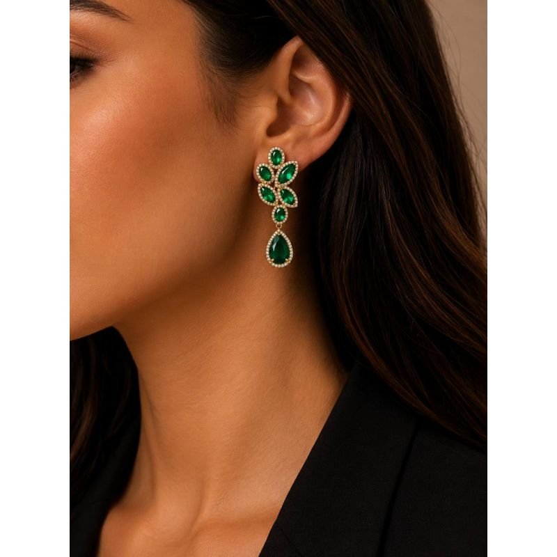 Brinco Floral Gotas Esmeralda Jade com Microzircônias Banhado em Ouro 18k