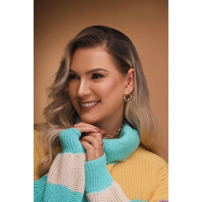 Brinco redondo com aro grosso banhado em ouro 18k