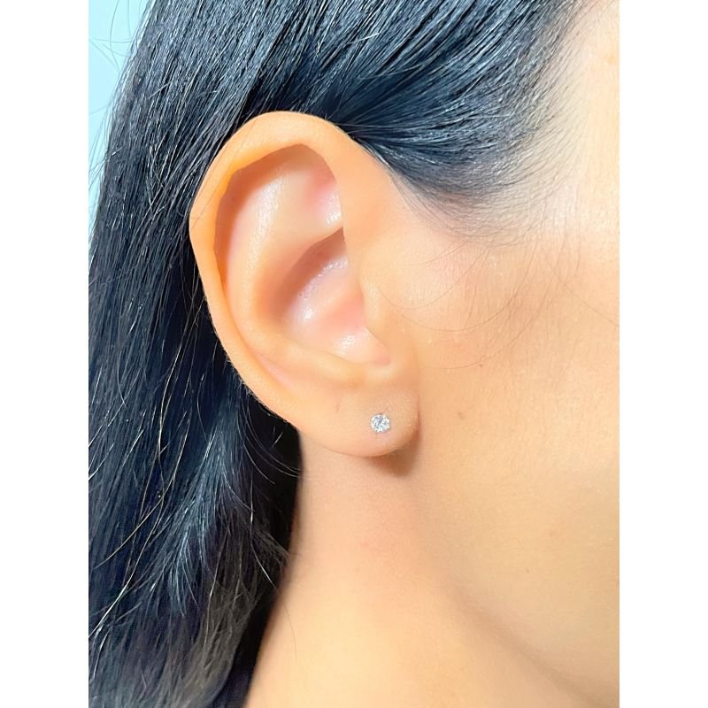 Brinco zircônia redonda 3mm pequena em prata 925