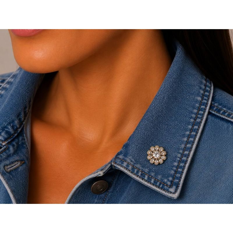 Broche Floral Cristal com Microzircônias Banhado em Ouro 18k