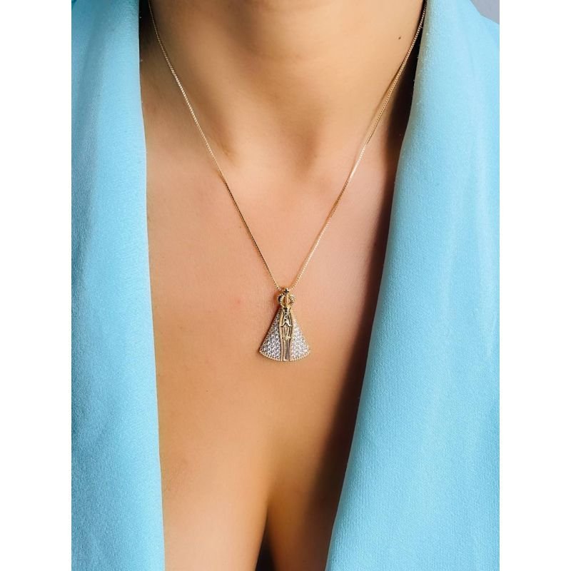 Colar Nossa Senhora Aparecida cravejado de zircônias cristais banhado em ouro 18k