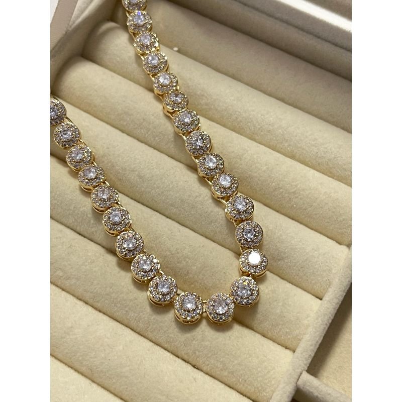 Colar riviera com zircônia redonda centralizada e cravejado banhado em ouro 18k