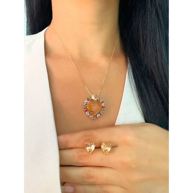 Conjunto de colar e brinco coração salmão e lateral com zircônias coloridas banhado em ouro 18k