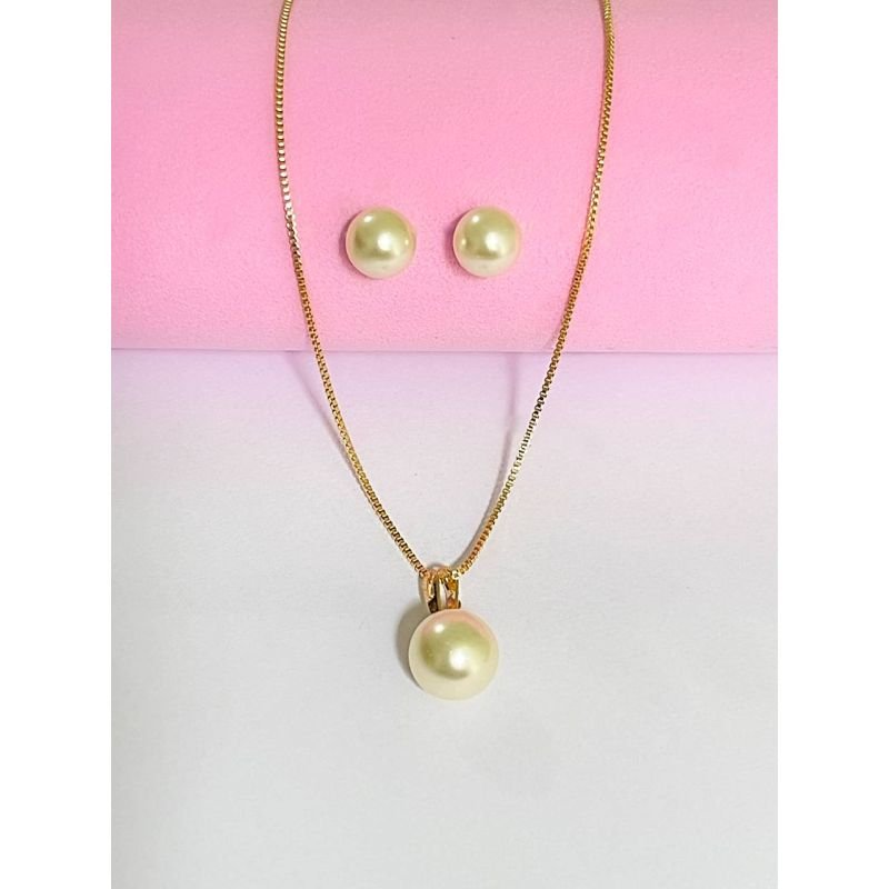 Conjunto de colar e brinco pérola banhado em ouro 18k