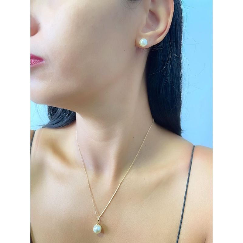 Conjunto de colar e brinco pérola banhado em ouro 18k