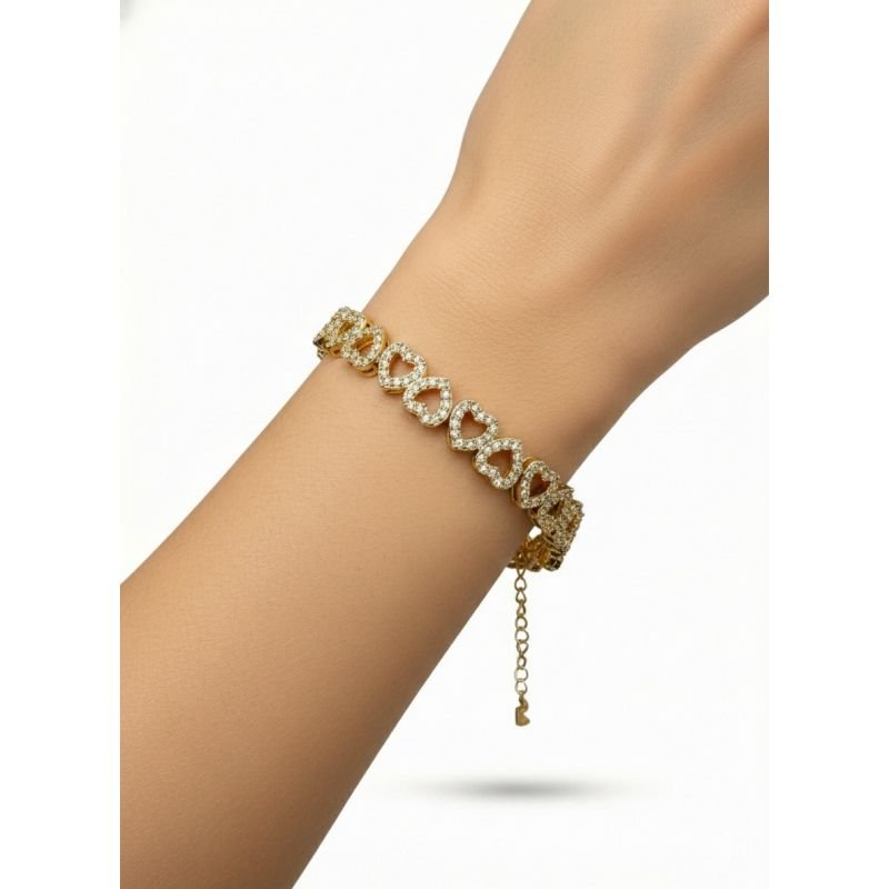 Pulseira repleta de corações cravejados banhado em ouro 18k