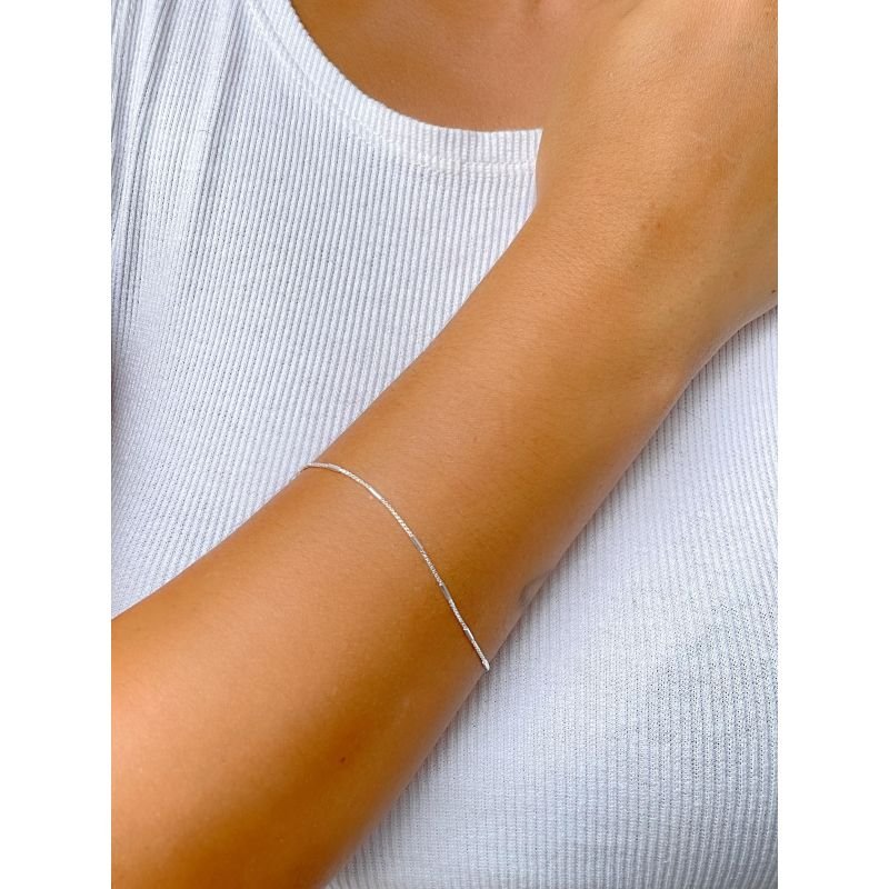 Pulseira veneziana com barrinha lisa em prata 925