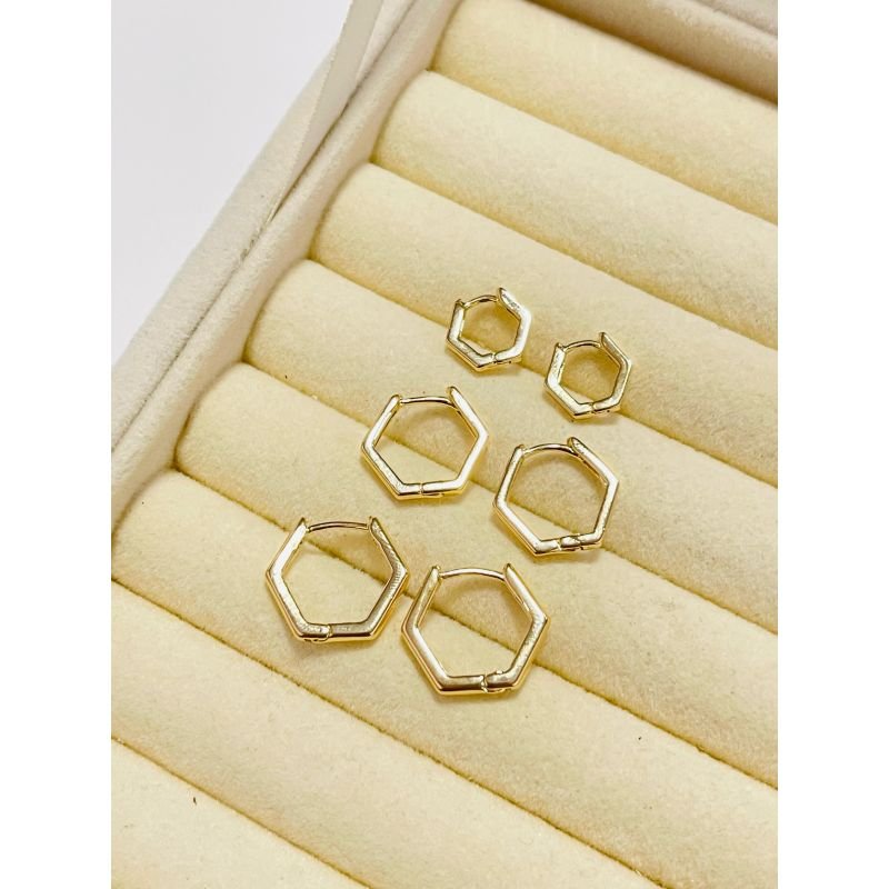 Trio de argolinha design hexagonal banhada em ouro 18k